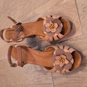 Naya Cork heels